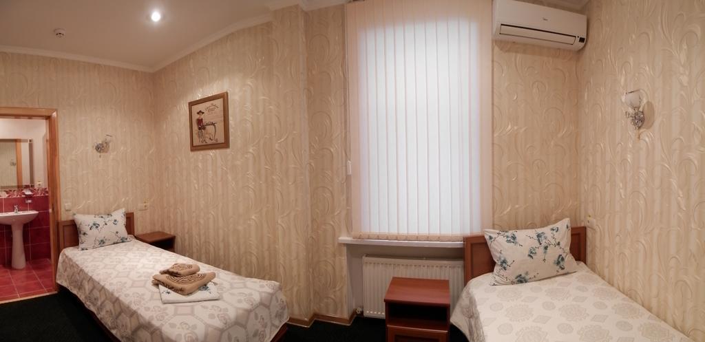 Atrium Hotel Melitopolʼ Chambre photo