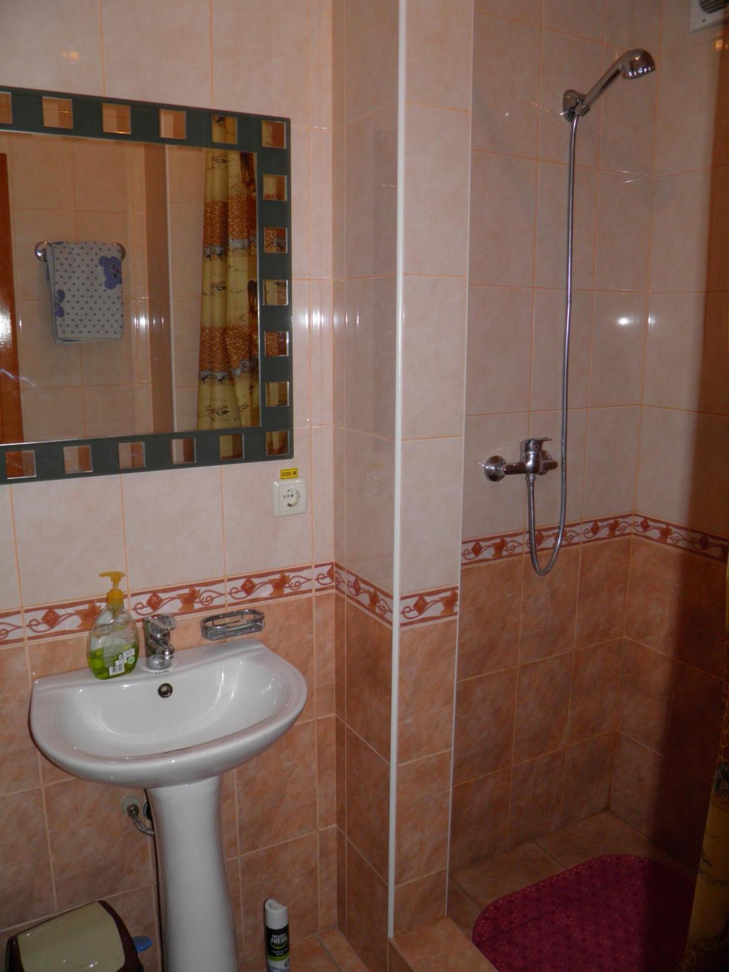Atrium Hotel Melitopolʼ Extérieur photo